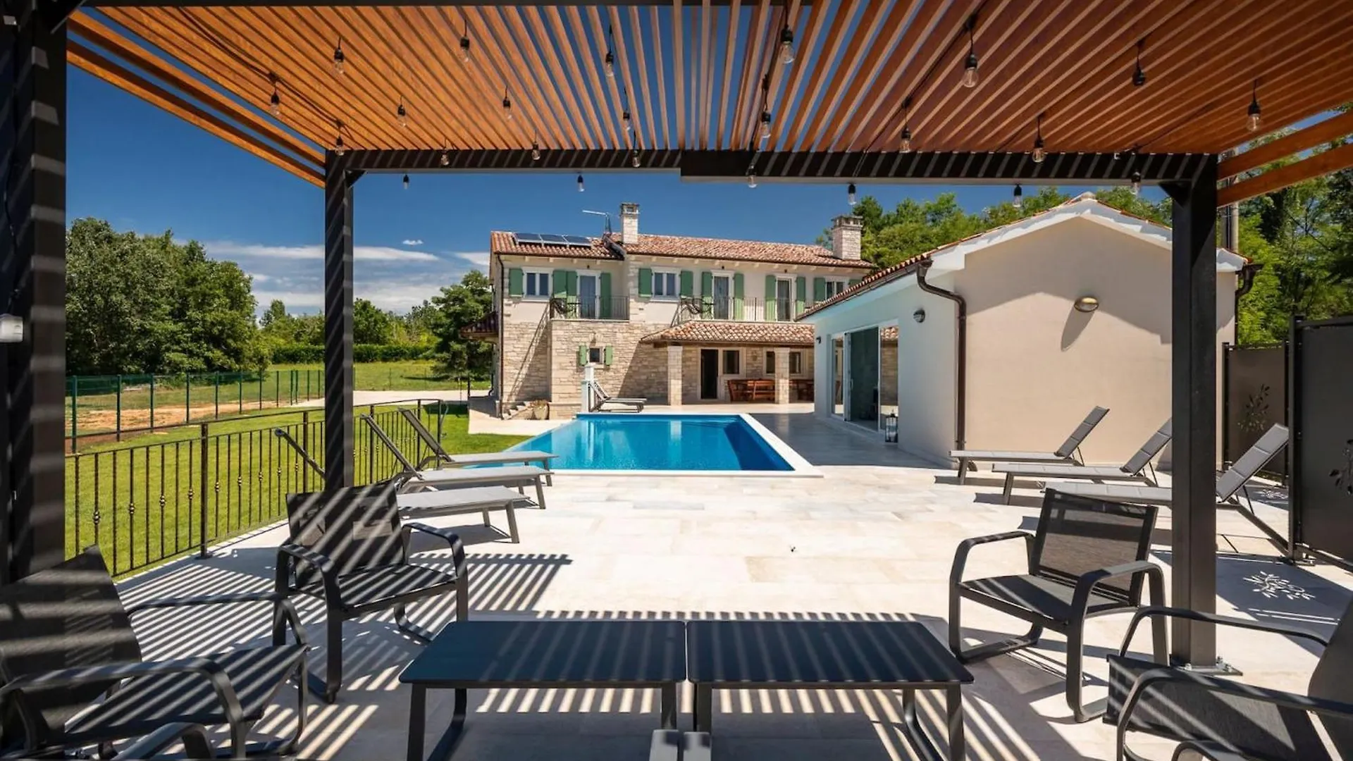 Rustic Villa Kave With Wellness In Grožnjan