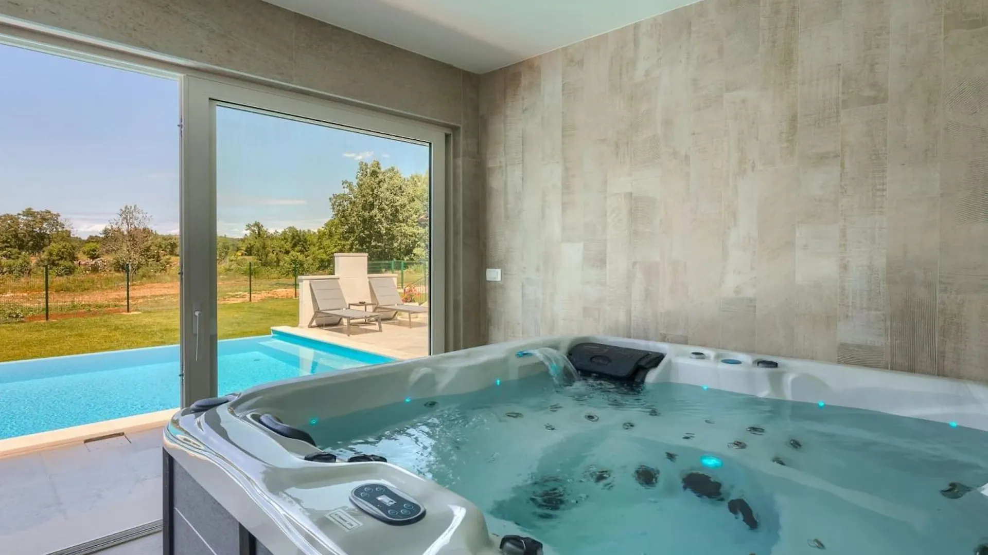 Rustic Villa Kave With Wellness In Grožnjan Kroatië